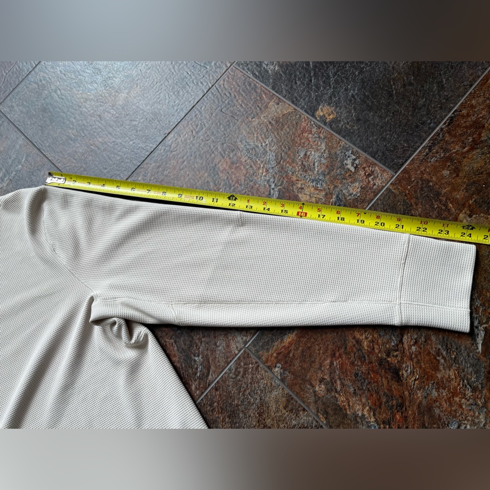 Men’s Lululemon cream crew long sleeve shift stitch performance shirt - Picture 7 of 11